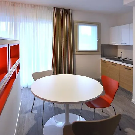 Bb Visconti Hotel apartamentowy 2*