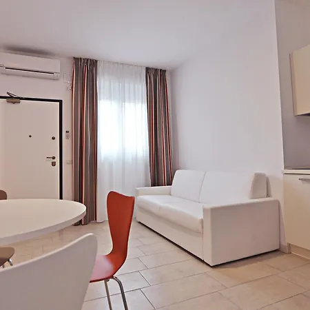 Bb Visconti Hotel apartamentowy 2*